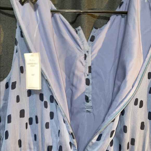 Blue dress with polkadots - Picture 3 of 4